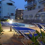 Apartahotel Moderno Lido Di Savio