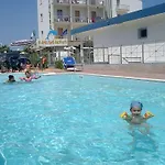 Moderno Apartahotel 2*