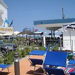 Apartahotel Moderno Lido Di Savio