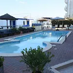 Moderno Apartahotel 2*
