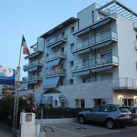 Moderno Aparthotel